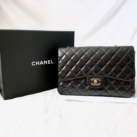 CHANEL Handbags - 🖤SOLD🖤Chanel Jumbo Classic Flap Bag